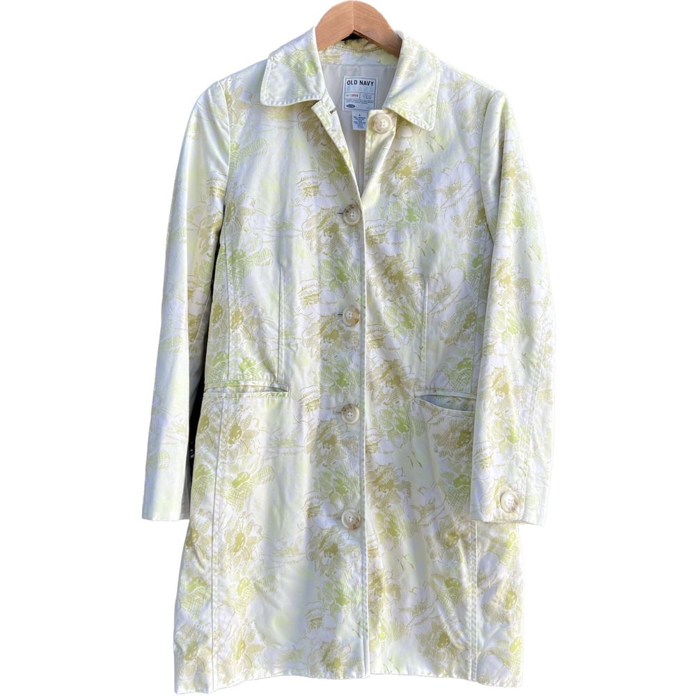 Old Navy Cotton Trench, Medium, EUC, matches everything!